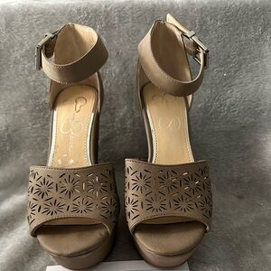 Jessica Simpson wedges